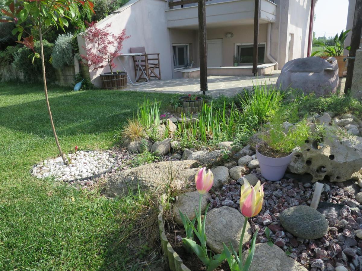Guesthouse With Garden Komotini Exterior photo