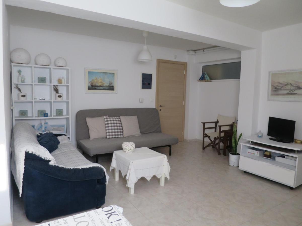 Guesthouse With Garden Komotini Exterior photo